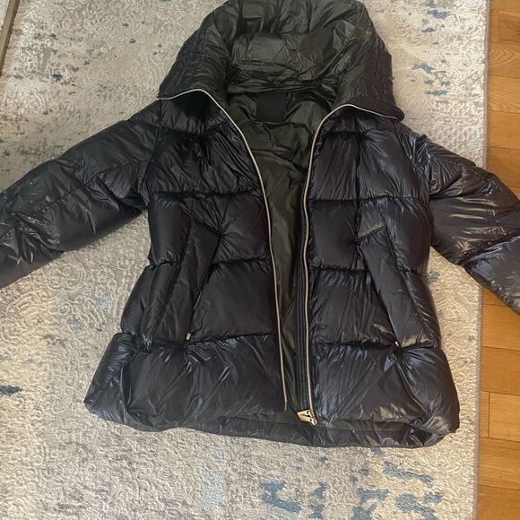 Tatras Elegant Black Puffer Jacket for Women - Picture 4 of 7